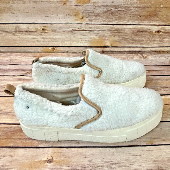 Cool Planet by Steve Madden Vegan Faux Fur Slip On Platform Sneakers 8.5 M - Picture 2 of 9